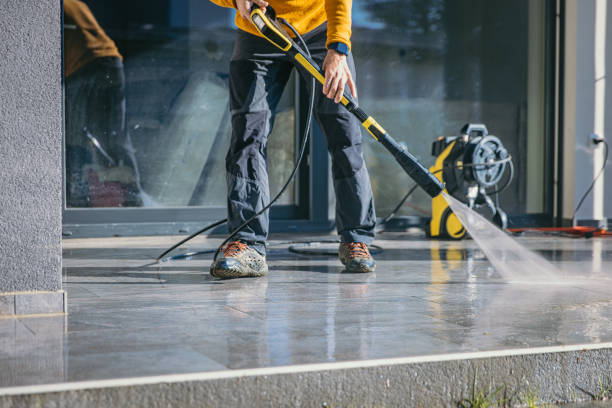 Best Parking Lot and Garage Cleaning  in Saginaw, TX